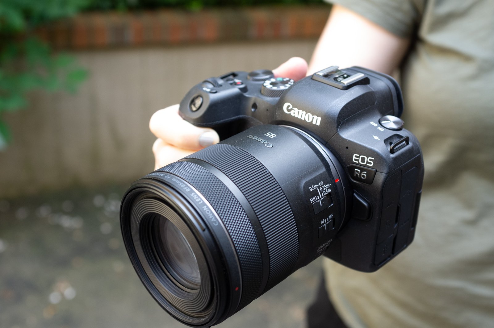 Canon rf 85mm f2 is stm - Snapito Studio