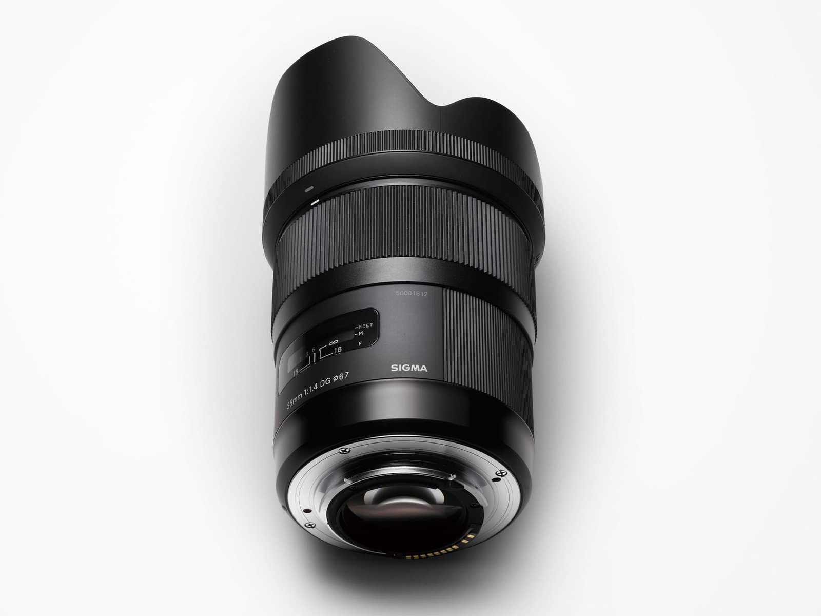 Sigma 35mm (Canon mount) - Snapito Studio